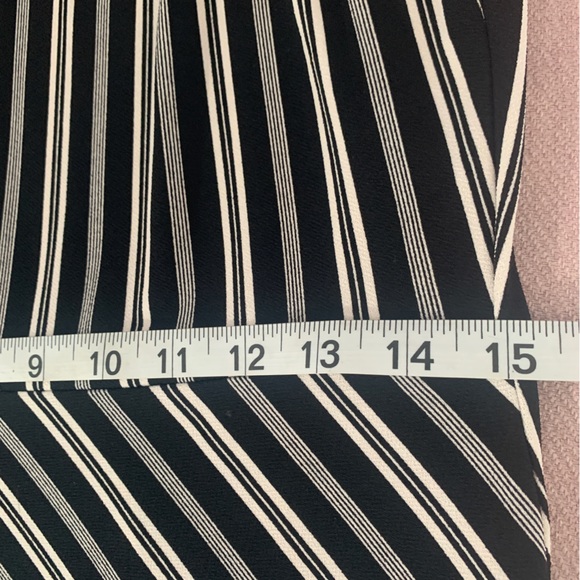 Banana Republic Factory White & Black Stripe Asymmetrical Hem Dress Ladies Small - Picture 10 of 12
